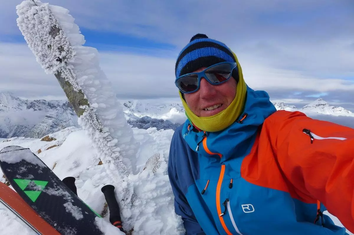 Stefan Roessler auf einem Gipfel in den Stubaier Alpen