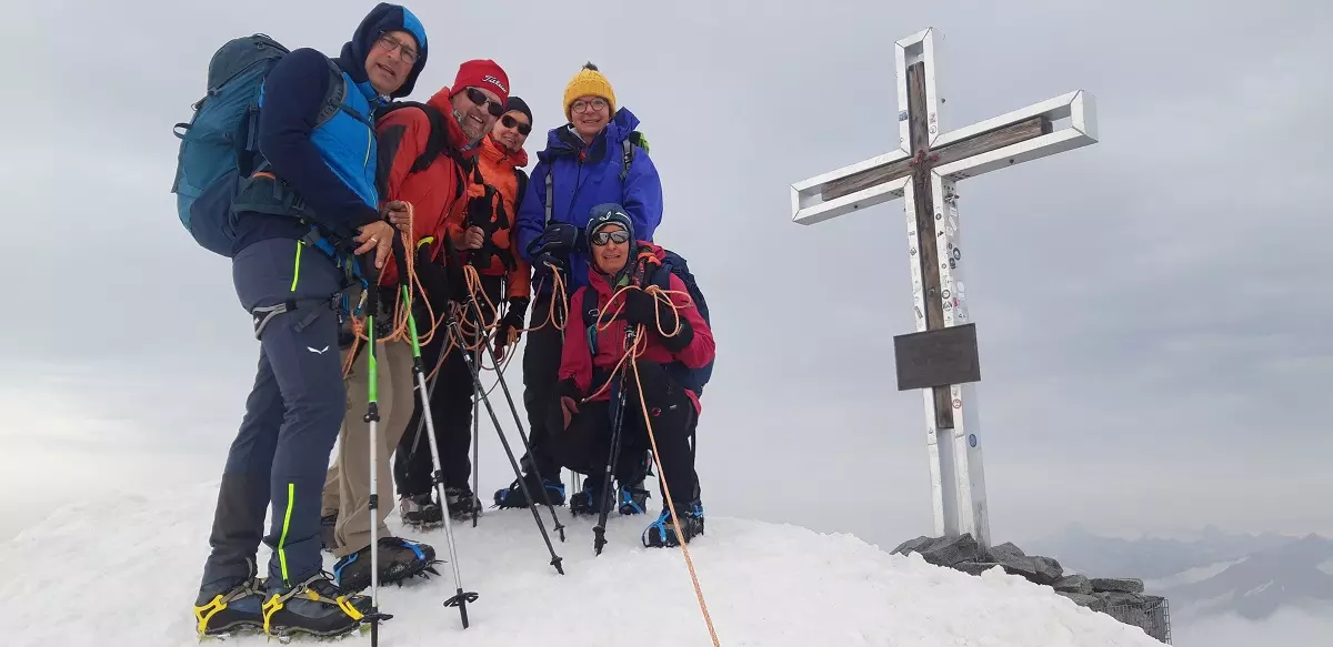 Am Gipfel des Großvenediger - Geführte Skitour mit Bergführer Stefan Rössler